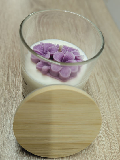 Květy šeříku Ovocná svíčka s víčkem